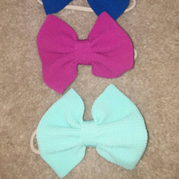 Bows - Picture 2 of 2